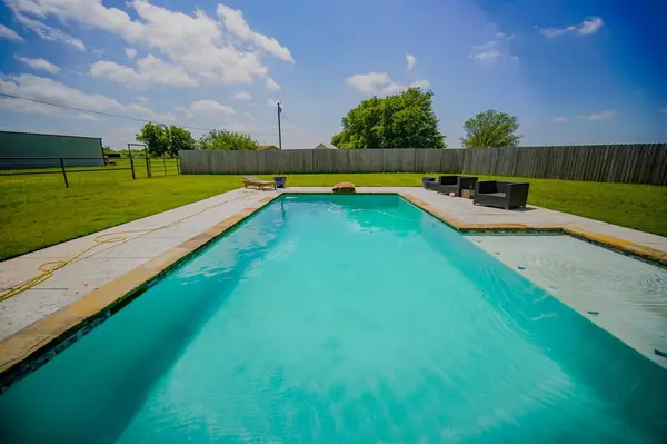 1201 Synterra Estates Loop, Jacksboro, TX 76458