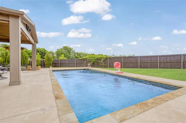 1916 Peggys Cove, Van Alstyne, TX 75495