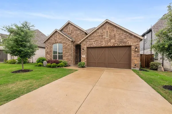 1111 Briar Oak Lane, Mansfield, TX 76063