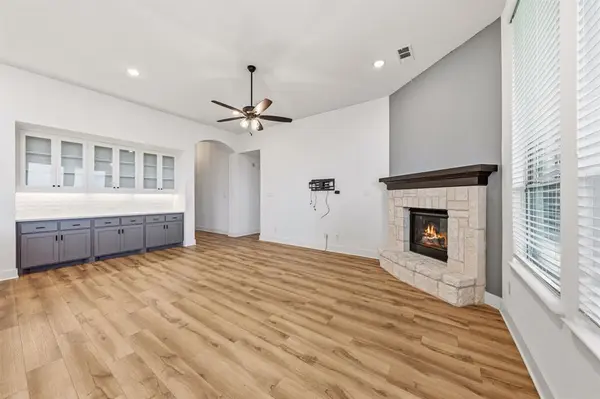 1111 Briar Oak Lane, Mansfield, TX 76063