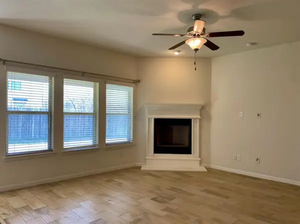 122 Rain Cloud Drive, Waxahachie, TX 75165