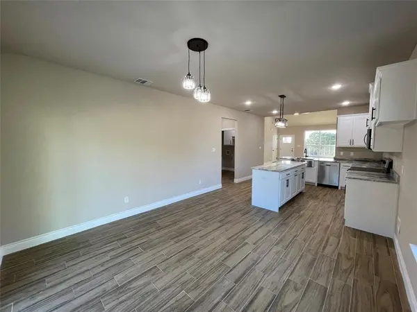 5403 San Jacinto Drive, Granbury, TX 76048