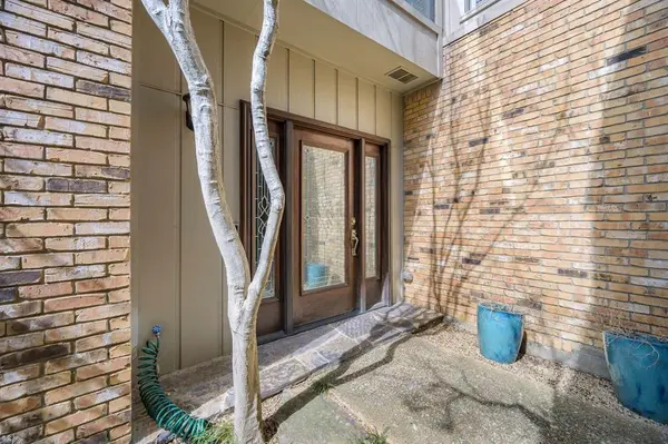 12332 Montego Plaza, Dallas, TX 75230