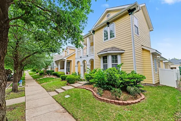 1229 Hayden Lane, Savannah, TX 76227