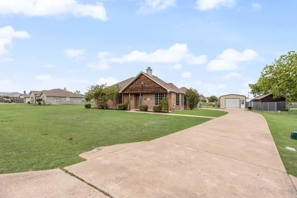 109 Haley Drive, Fate, TX 75189