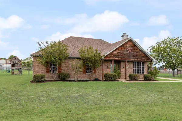 109 Haley Drive, Fate, TX 75189