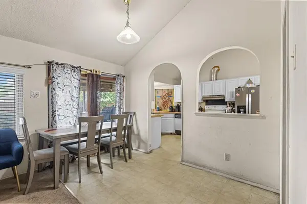 433 Rollingridge Lane, Garland, TX 75043