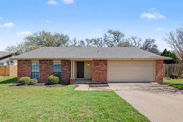 2312 Chinaberry Drive, Bedford, TX 76021