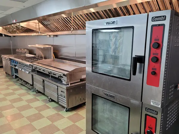 1260 Clarksville Street, Paris, TX 75460