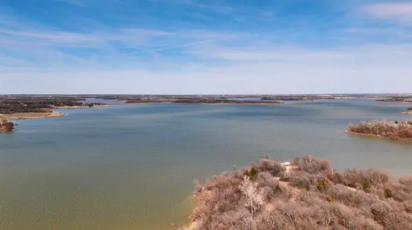 1301 Deer Point Drive, Lakewood Village, TX 75068