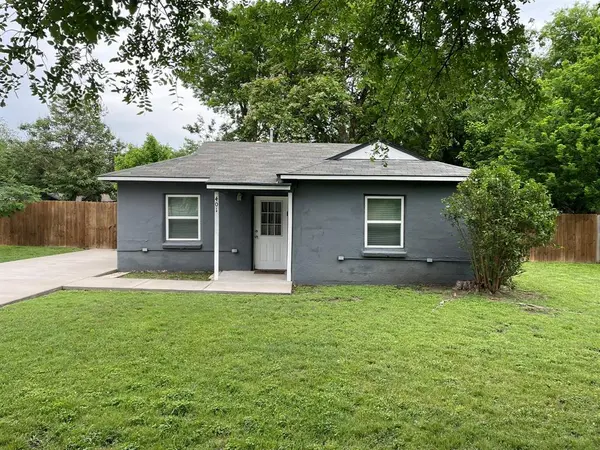 401 S Mcentire Court, White Settlement, TX 76108