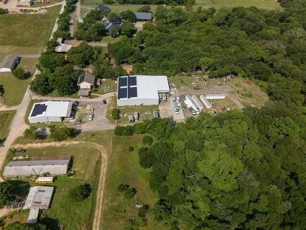 6529 Asher Road, Alvarado, TX 76009