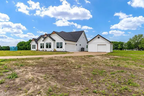 3756 Interstate Highway 30 E, Greenville, TX 75402