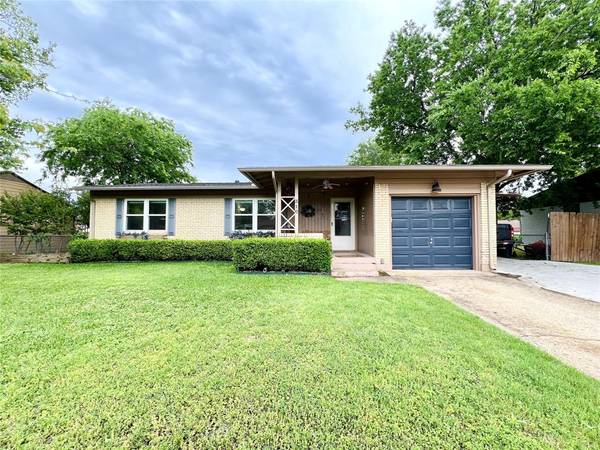 310 W 15th Street, Irving, TX 75060