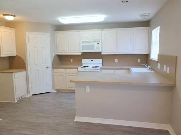 516 Bluebird Lane, Red Oak, TX 75154