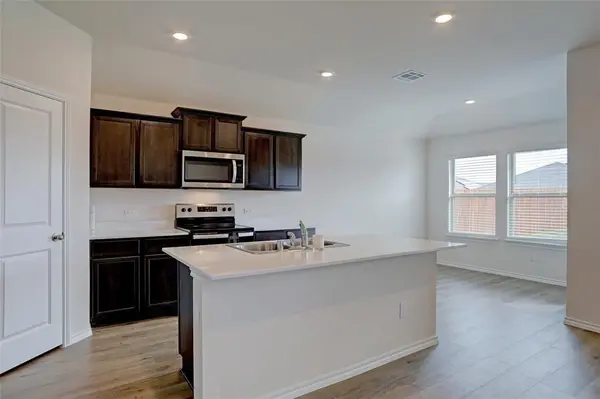 6517 Waterfall Lane, Princeton, TX 75407