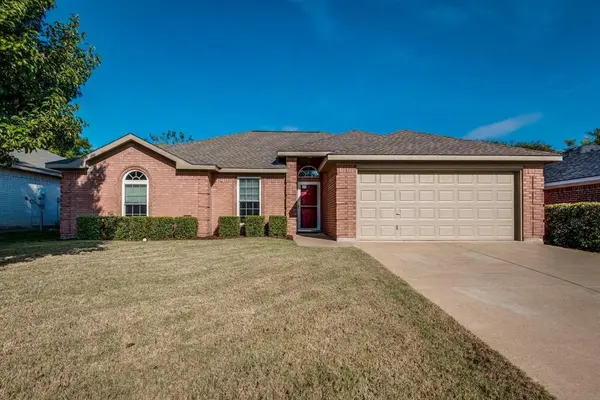 3005 Dove Valley Lane, Mansfield, TX 76063