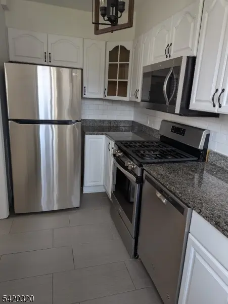 2B Parkway Village #2B, Cranford Twp., NJ 07016