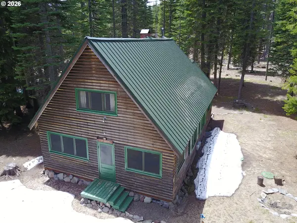 80 DIAMOND LAKE LOOP, Chemult, OR 97731