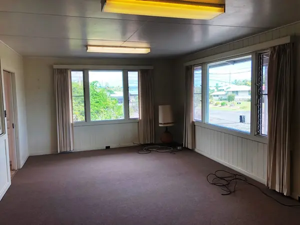 1180 MILILANI ST, Hilo, HI 96720