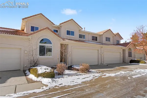 20 Luxury LN, Colorado Springs, CO 80921