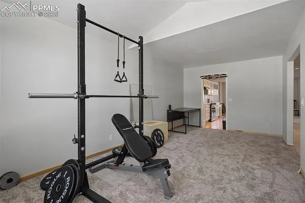 20 Luxury LN, Colorado Springs, CO 80921