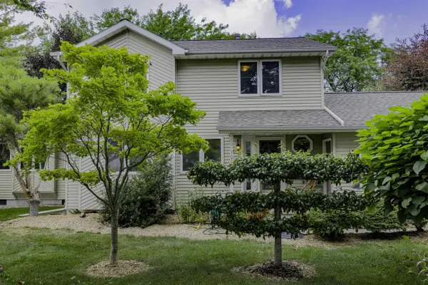 1000 Country WAY, Pleasant, MI 48858