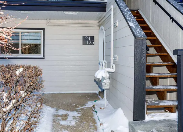 54 Bell ST #125, Red Deer, AB T4R 1M8