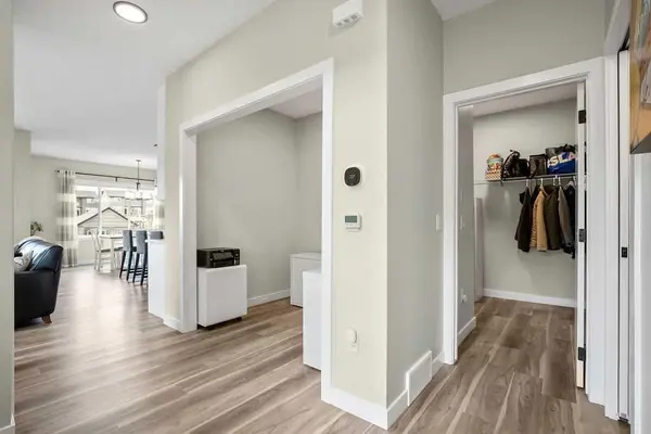 1073 Waterford DR, Chestermere, AB T1X 2P7