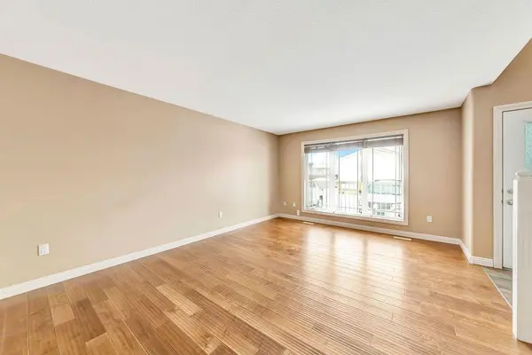 4405 32 ST #302, Lloydminster, SK S9V 1V6