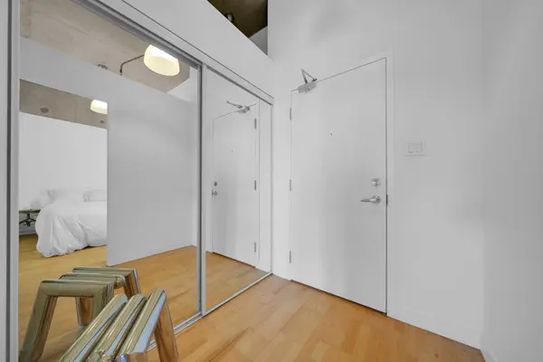 955 Queen ST W #407, Toronto C01, ON M6J 3X5