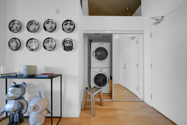 955 Queen ST W #407, Toronto C01, ON M6J 3X5