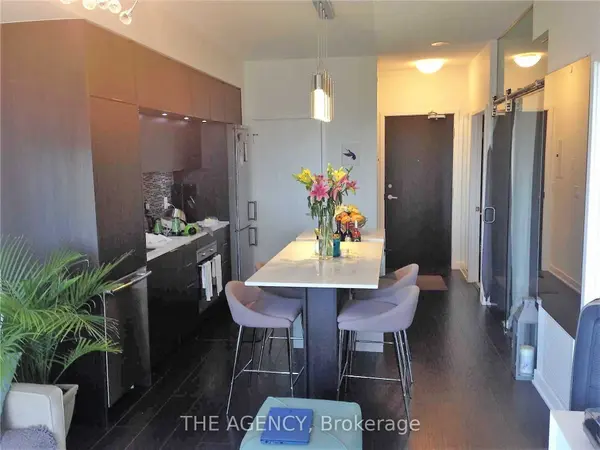 170 Sumach ST #711, Toronto C08, ON M5A 0C3