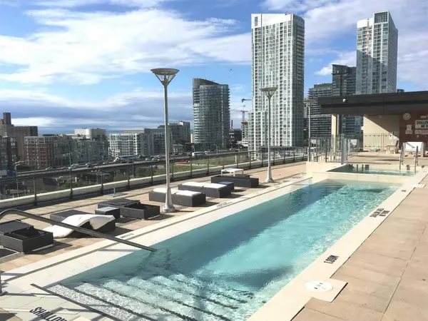 8 Telegram Mews #1111, Toronto C01, ON M5V 3Z5