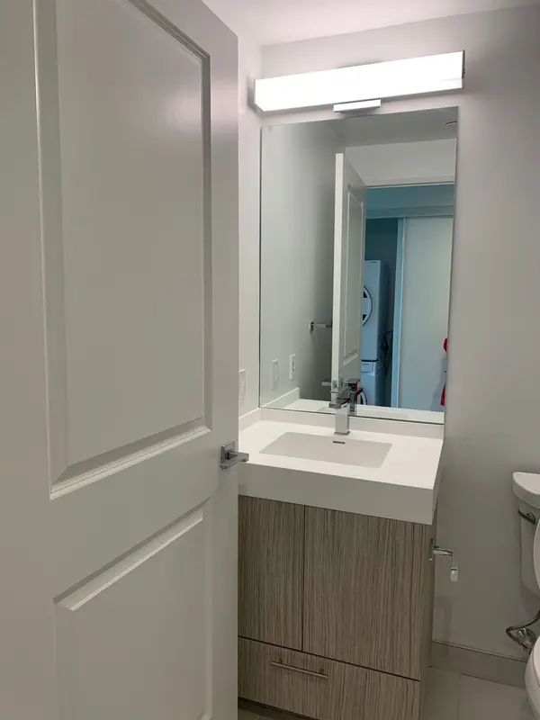 251 Jarvis ST #3607, Toronto C08, ON M4B 0C3