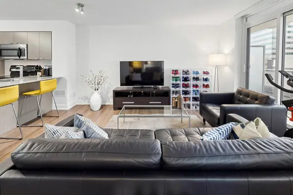 23 Sheppard AVE E #402, Toronto C14, ON M2N 0C8