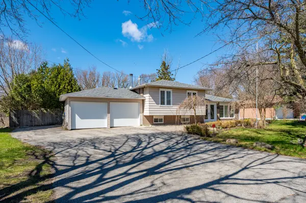 28 Lakeland CRES, Richmond Hill, ON L4E 2Z8