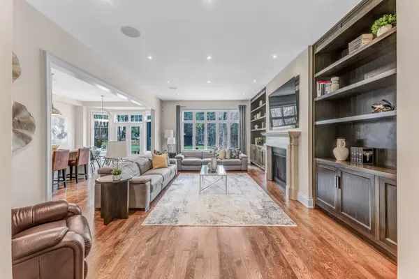 19 Glenhill TRL, Whitchurch-stouffville, ON L4A 1L9