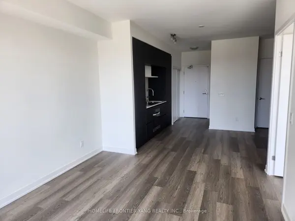 6 David Eyer RD #417, Richmond Hill, ON L4S 1M4