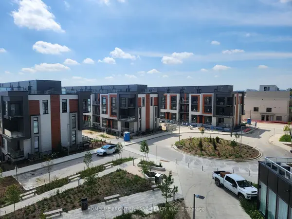 6 David Eyer RD #417, Richmond Hill, ON L4S 1M4