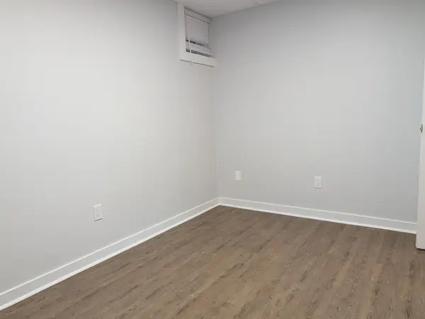 31 Buchanan ST, Barrie, ON L4M 6B5