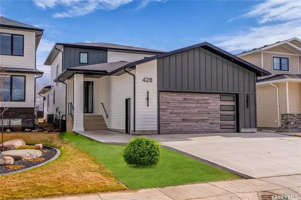428 Woolf BEND, Saskatoon, SK S7W 1E5
