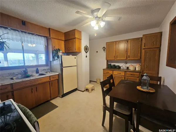 335 Aspen DRIVE, Swift Current, SK S9H 3Z8