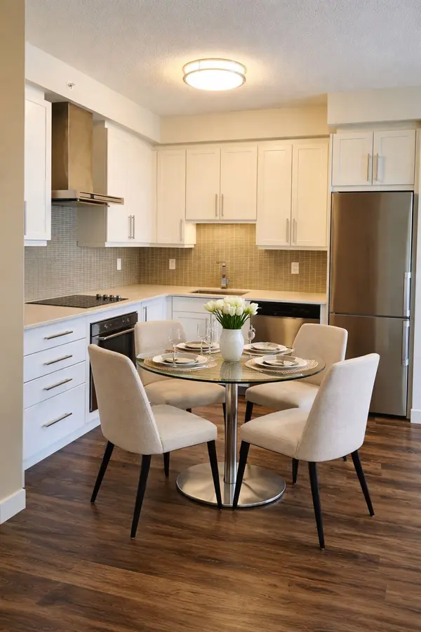 2081 Fairview ST #1707, Burlington, ON L7R 0E4