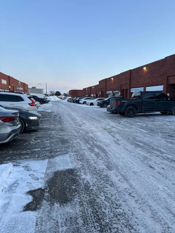 2080 Steeles AVE E #6, Brampton, ON L6Y 0A7