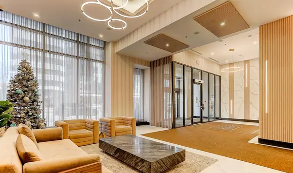 4070 Confederation Pkwy #202, Mississauga, ON L5B 0E9