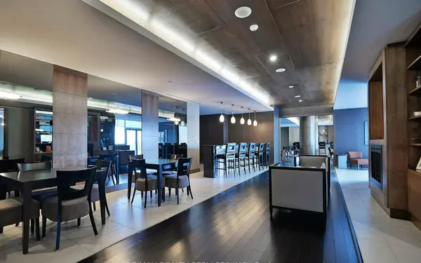 4070 Confederation Pkwy #202, Mississauga, ON L5B 0E9