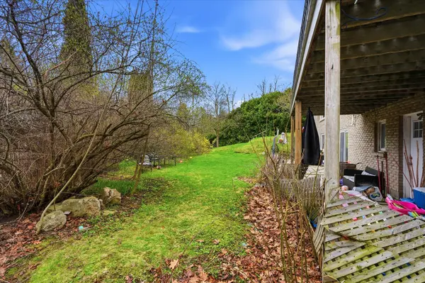 1310 Beaufort DR, Burlington, ON L7P 4V9