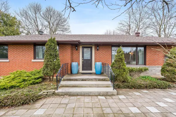 11317 Regional Rd 25 RD, Halton Hills, ON L7J 2M1