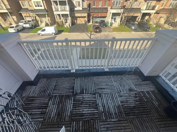 48 bellcrest RD #1, Brampton, ON L6Y 0Z7